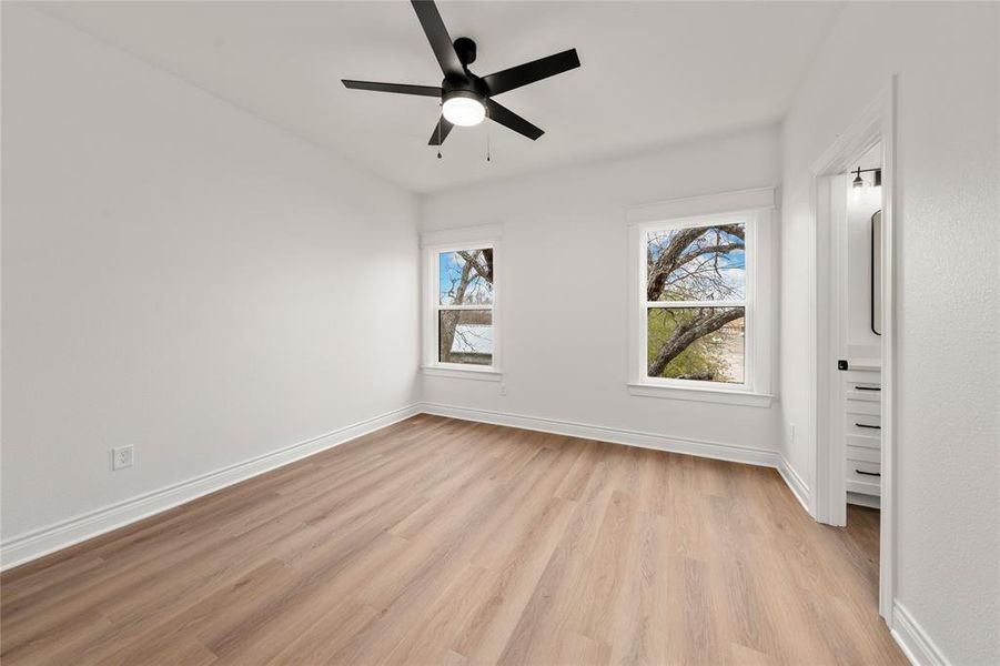 Spacious, unfurnished interior of a new home in , Valley Mills (Image 18).