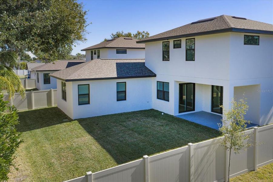 Exterior details and patio area of a home in , Largo (Image 29).