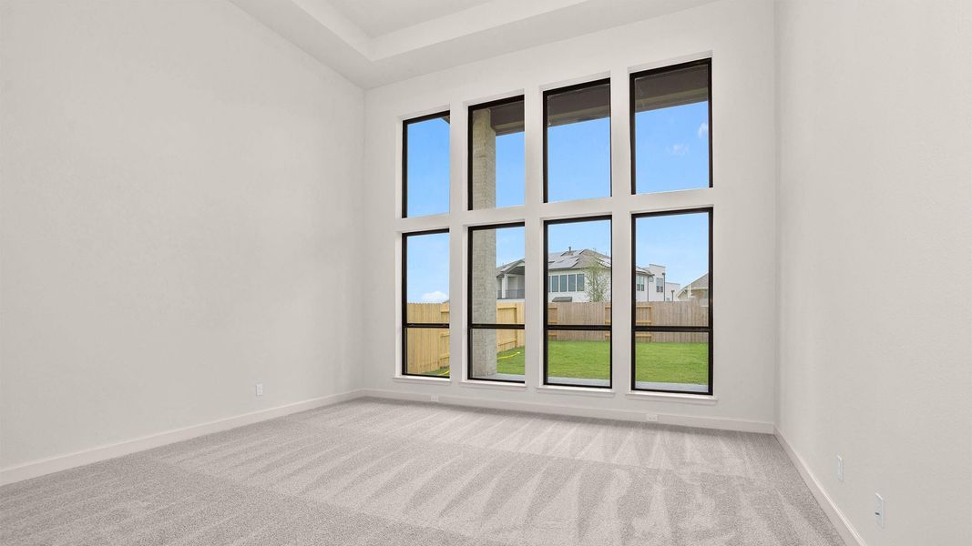 Spacious, unfurnished interior of a new home in Valencia, Manvel (Image 12).