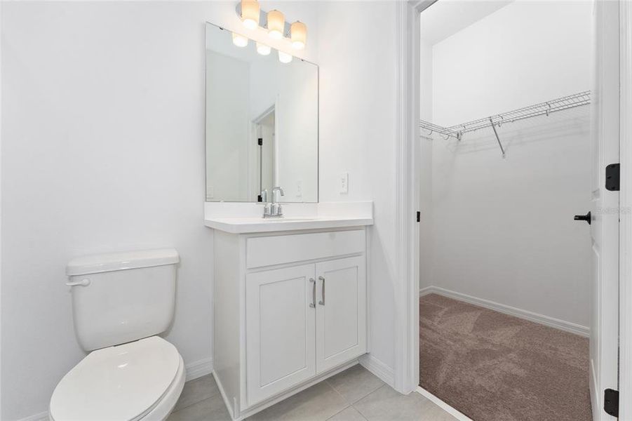 Furnished interior view inside a new home in , Winter Garden (Image 8).