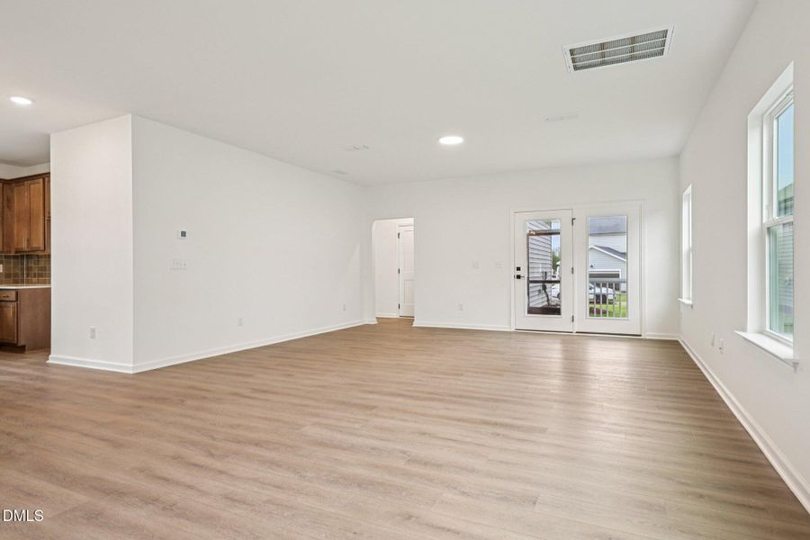 8-web-or-mls-Quarry Rd-S1410-008