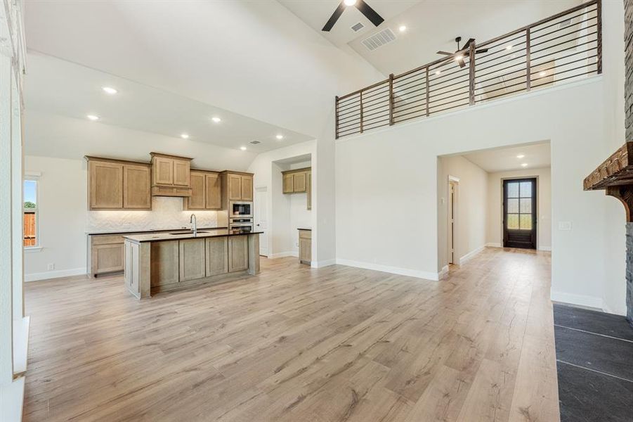 Image 38 of a home in Mockingbird Hills 60-65.