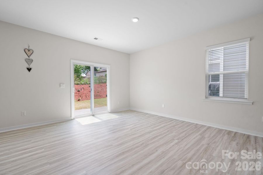 Spacious, unfurnished interior of a new home in The Hamptons at Hickory, Hickory (Image 31).