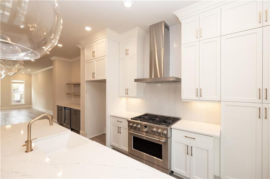 Furnished interior view inside a new home in Park Walke, Alpharetta (Image 7).