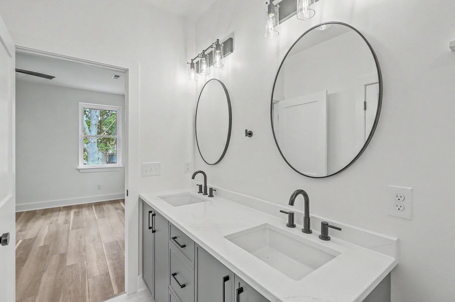 Furnished interior view inside a new home in , Charleston (Image 5).