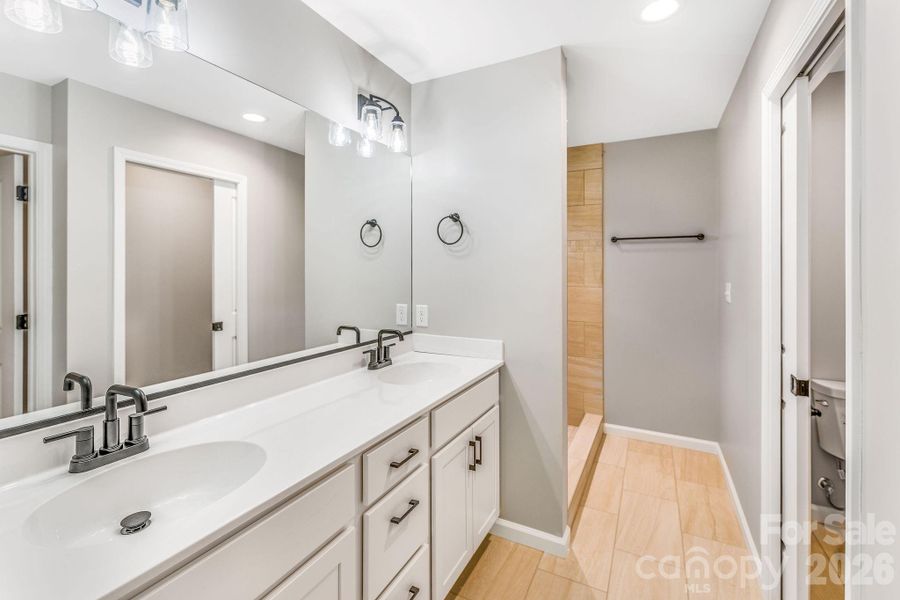 Furnished interior view inside a new home in , Waynesville (Image 6).