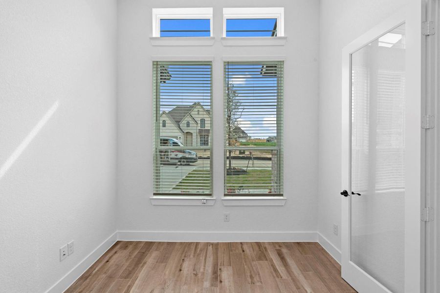 Spacious, unfurnished interior of a new home in Briarley, Montgomery (Image 27).
