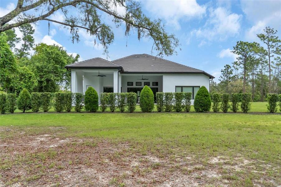 Exterior details and patio area of a home in , Kissimmee (Image 30). Exterior details and patio area of a home in , Kissimmee (Image 30).