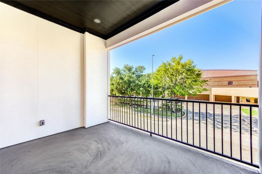 Exterior details and patio area of a home in , Houston (Image 25).