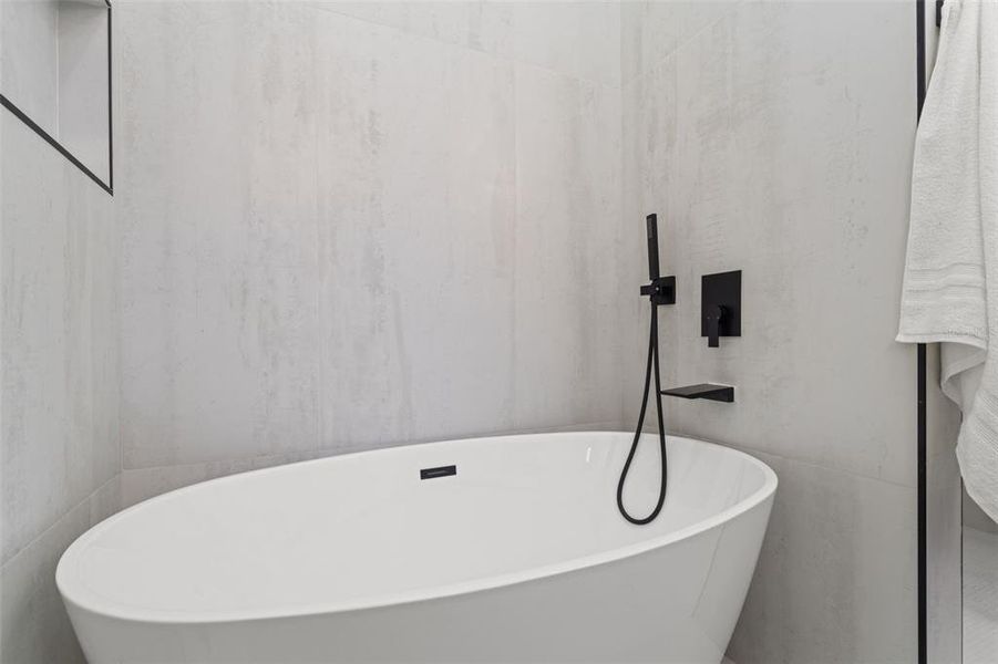 Close-up of interior finishes inside a home in , Tampa (Image 23). Close-up of interior finishes inside a home in , Tampa (Image 23).