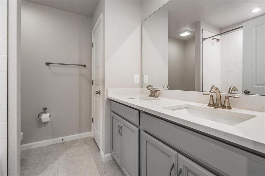 Furnished interior view inside a new home in , Lutz (Image 29).