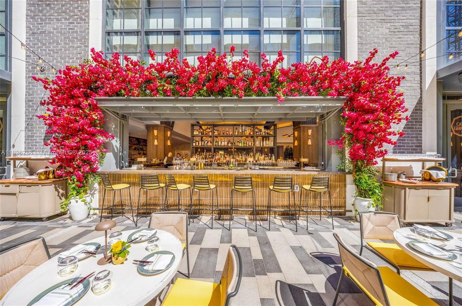 Community amenities in , Miami (Image 32).