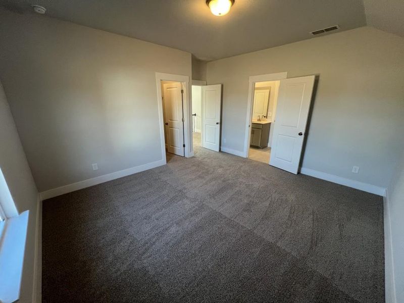 Spacious, unfurnished interior of a new home in Red Bird Manor, Jefferson (Image 29). Spacious, unfurnished interior of a new home in Red Bird Manor, Jefferson (Image 29).