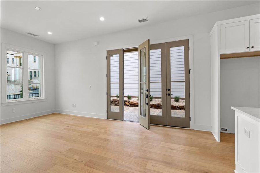 Spacious, unfurnished interior of a new home in , Fayetteville (Image 15).