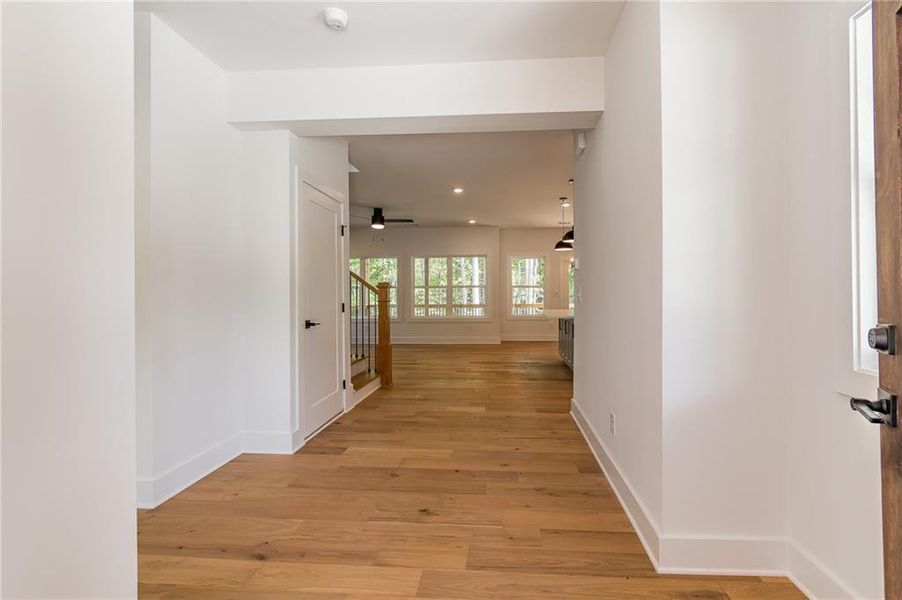 Spacious, unfurnished interior of a new home in , Gainesville (Image 30).