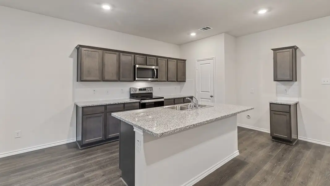 Representative furnished interior of a home built from the Naples by D.R. Horton in Oak Valley Estates, Bullard (Image 4). Representative furnished interior of a home built from the Naples by D.R. Horton in Oak Valley Estates, Bullard (Image 4).