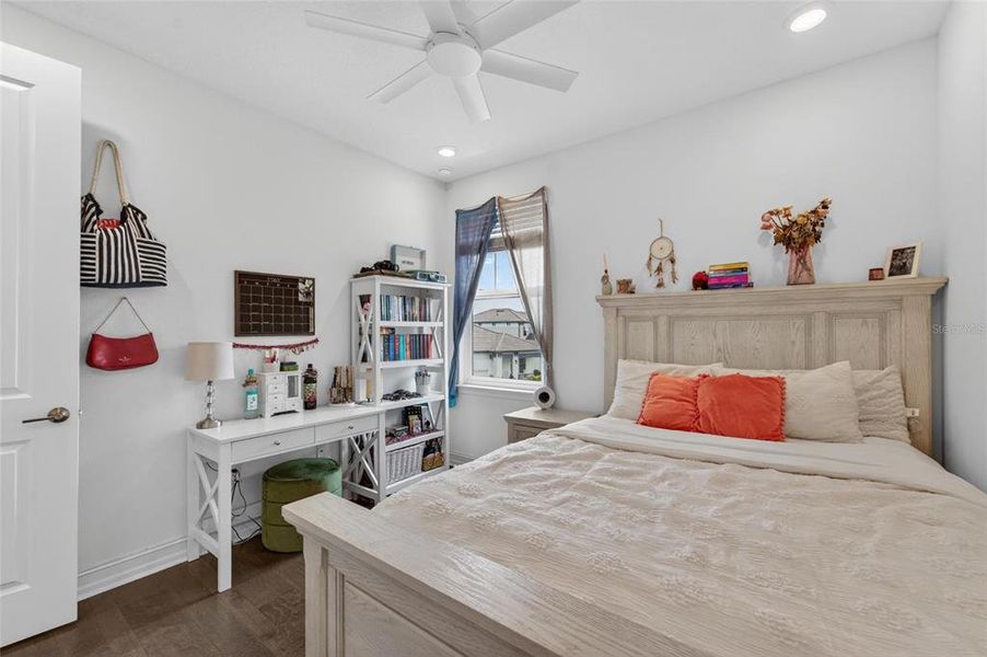 Furnished interior view inside a new home in SouthShore Yacht Club, Ruskin (Image 40).
