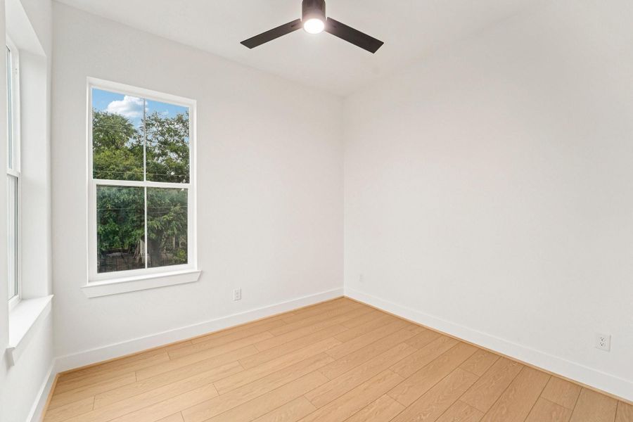 Spacious, unfurnished interior of a new home in , Houston (Image 28).