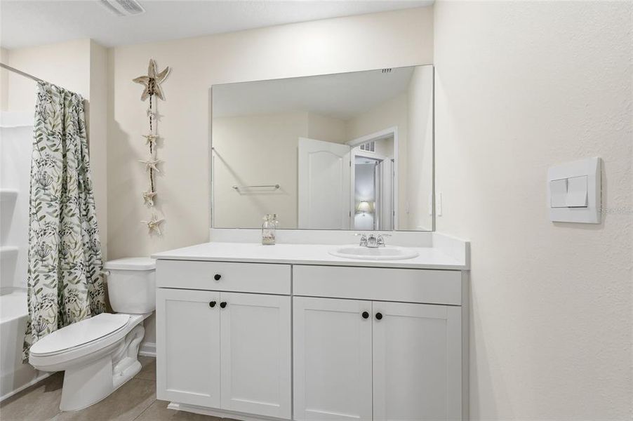 Furnished interior view inside a new home in , Palm Coast (Image 50).