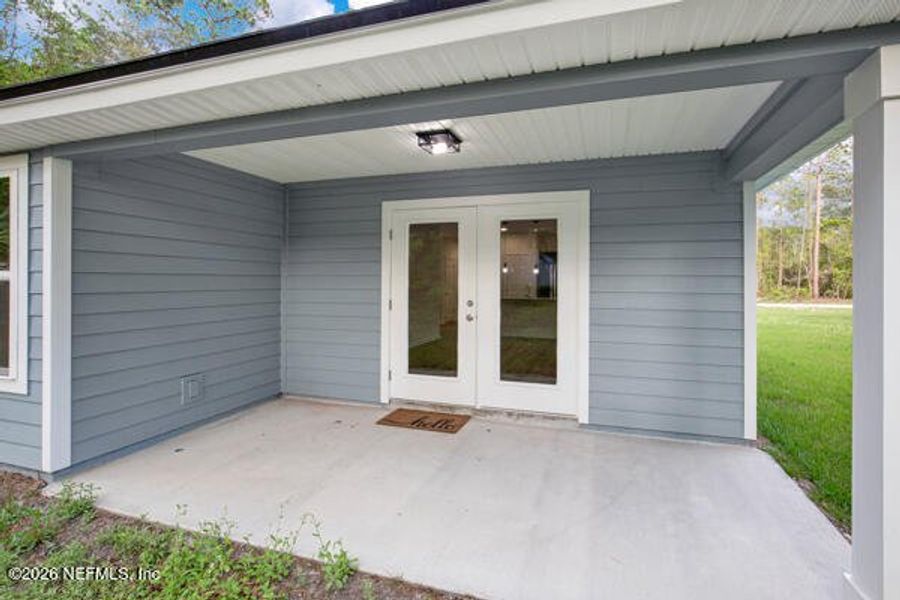 Exterior details and patio area of a home in , Satsuma (Image 31).