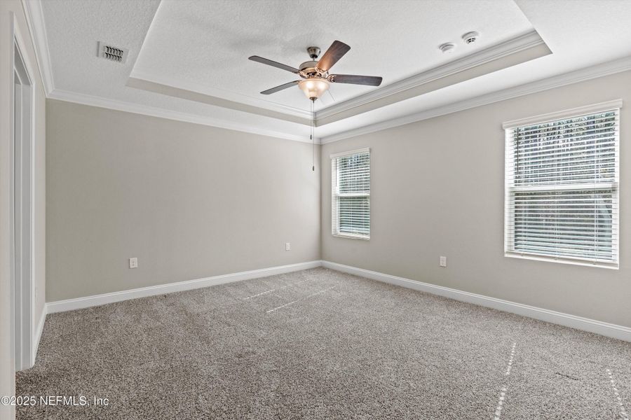 Spacious, unfurnished interior of a new home in Parkland Preserve, St. Augustine (Image 27).