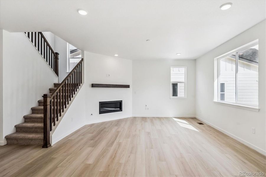 Spacious, unfurnished interior of a new home in Barefoot Lakes, Firestone (Image 9). Spacious, unfurnished interior of a new home in Barefoot Lakes, Firestone (Image 9).