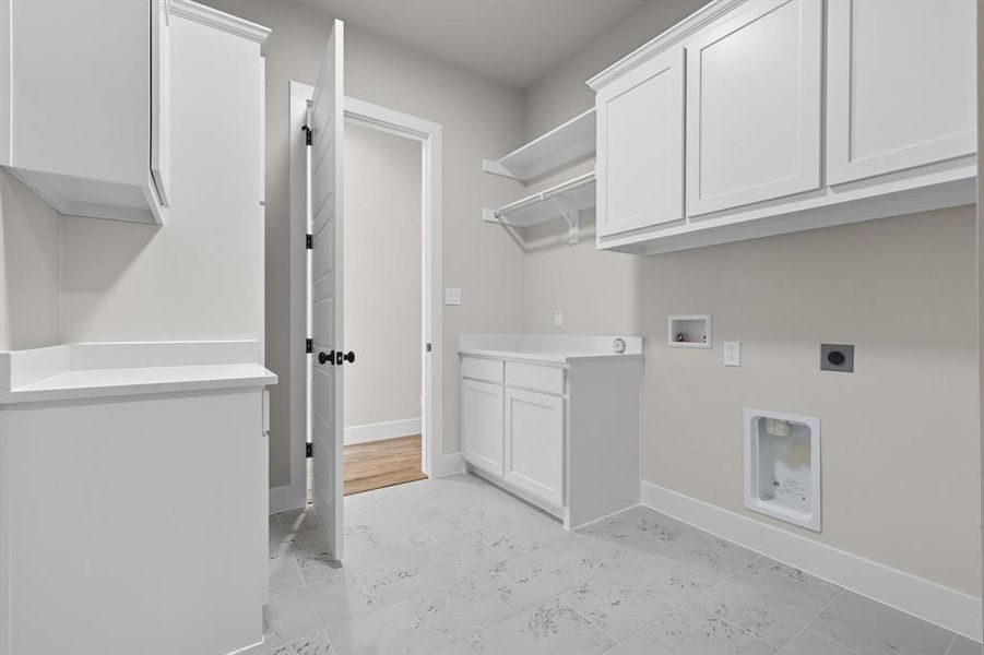 Spacious, unfurnished interior of a new home in , Venus (Image 20). Spacious, unfurnished interior of a new home in , Venus (Image 20).