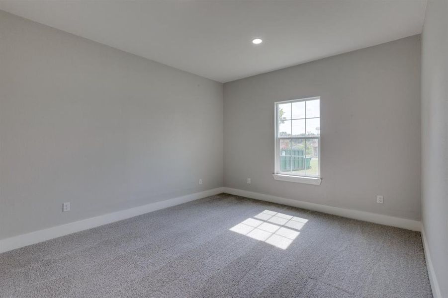 Spacious, unfurnished interior of a new home in , Ferris (Image 31).
