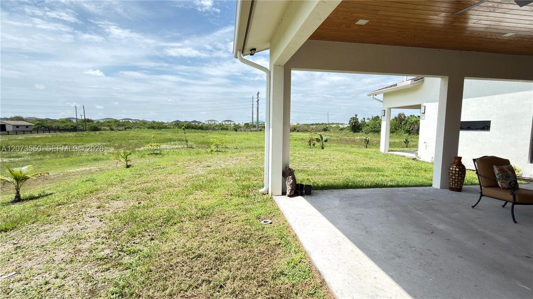 Exterior details and patio area of a home in , Loxahatchee (Image 30).
