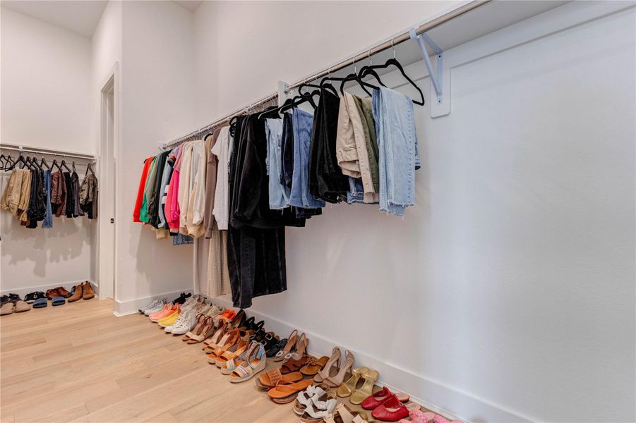 The primary closet communicates with the laundry for your convenience. The primary closet communicates with the laundry for your convenience.