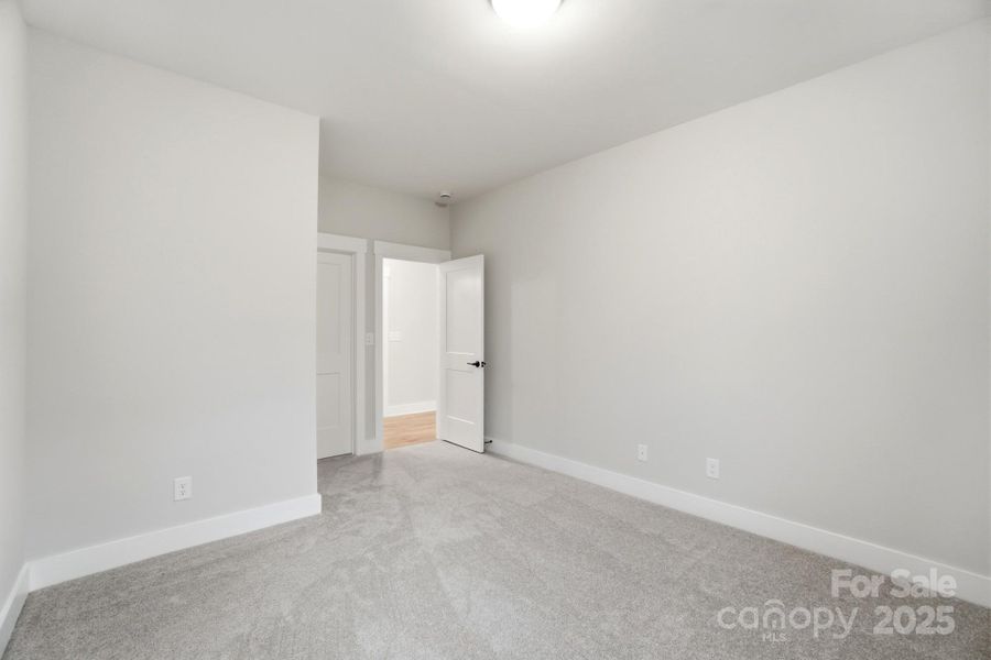 Spacious, unfurnished interior of a new home in Summerlin, Mooresville (Image 37).