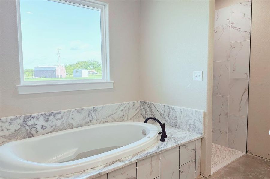 Close-up of interior finishes inside a home in , Weatherford (Image 15).