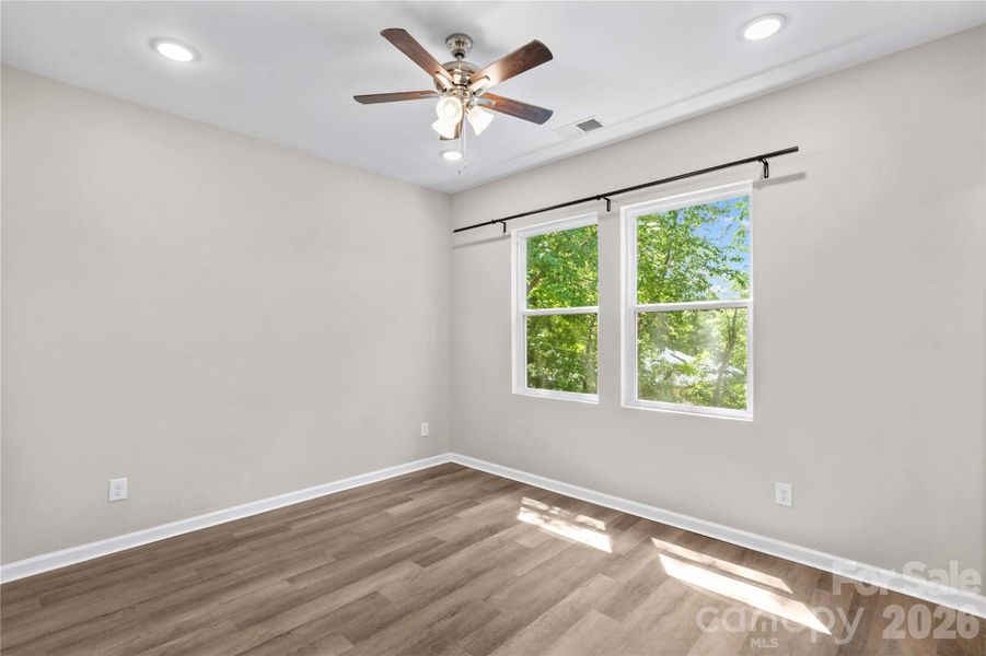 Spacious, unfurnished interior of a new home in , Salisbury (Image 18).