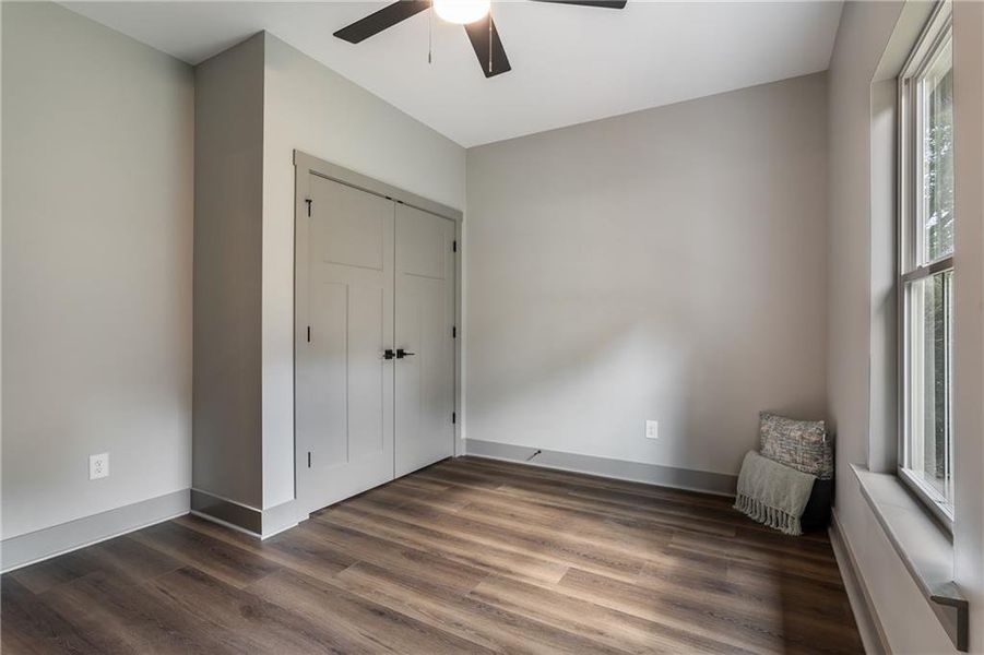 Spacious, unfurnished interior of a new home in , Jasper (Image 20).