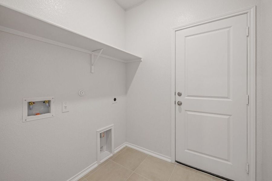 Spacious, unfurnished interior of a new home in Sonterra - Cool Water, Jarrell (Image 24). Spacious, unfurnished interior of a new home in Sonterra - Cool Water, Jarrell (Image 24).