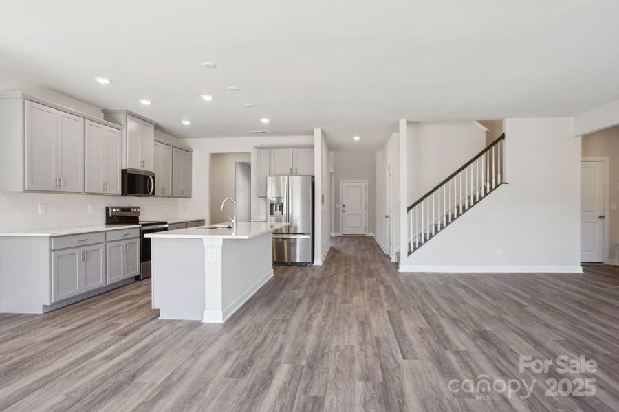 1 / 18Photo is not of the actual home, but is an inspirational photo of builder’s model home and may depict options, furnishings, and/or decorator features that are not included