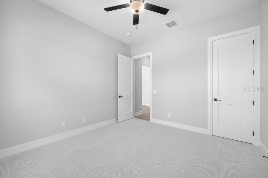 Spacious, unfurnished interior of a new home in , Fruitland Park (Image 26).