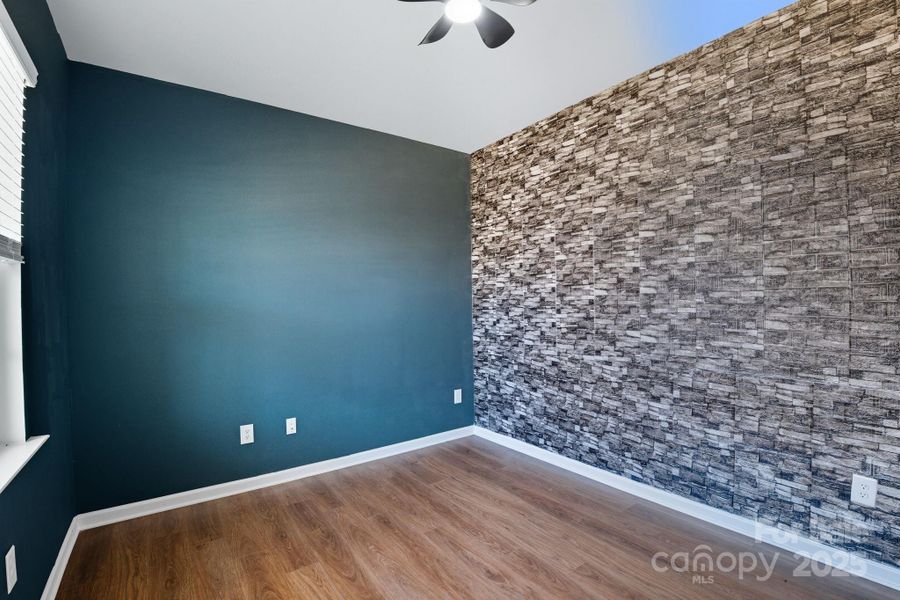 Spacious, unfurnished interior of a new home in Walnut Creek: Enclave, Lancaster (Image 18).