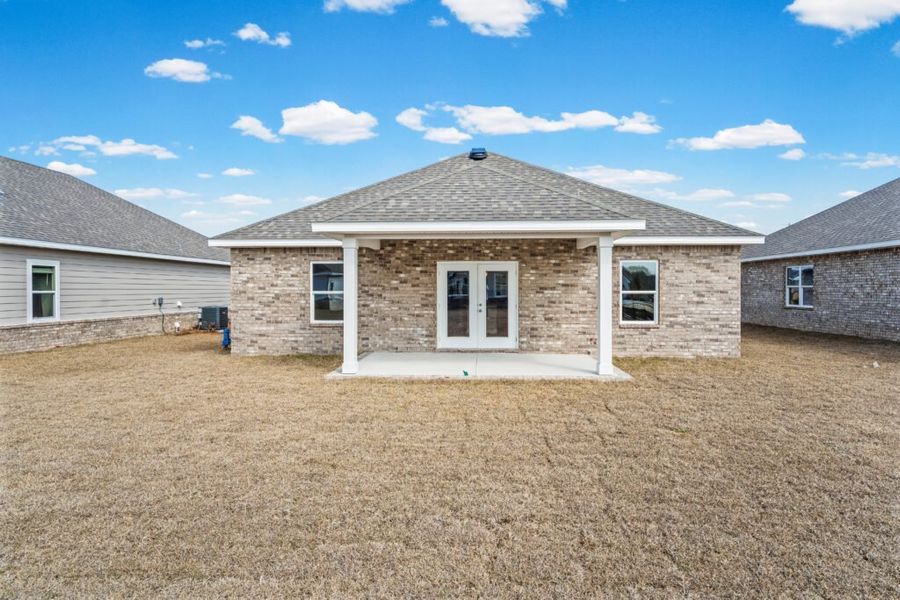 Exterior details and patio area of a home in Natureview, Freeport (Image 20).