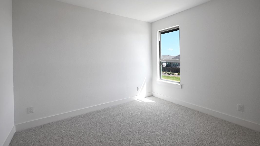Spacious, unfurnished interior of a new home in Crosswinds, Kyle (Image 15).