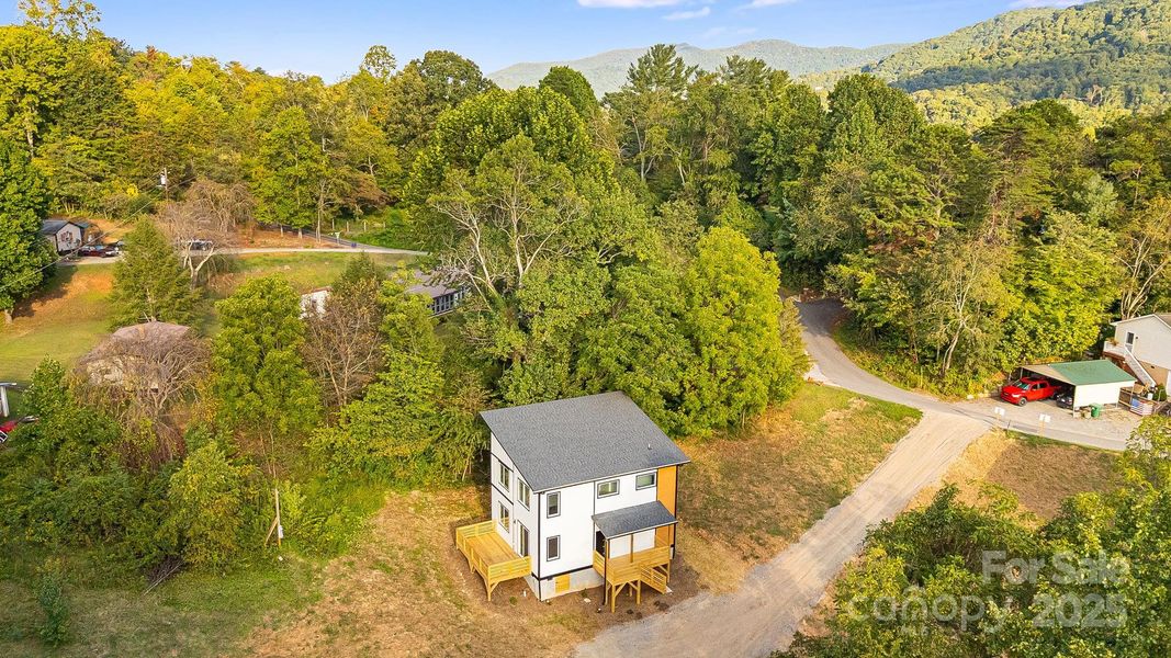 Image 31 of a home in .