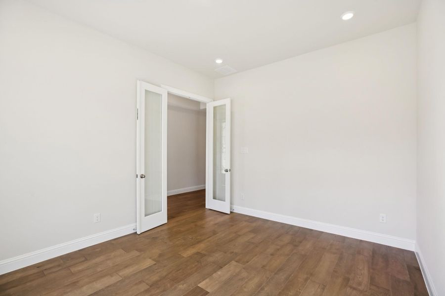 Spacious, unfurnished interior of a new home in Woodhavyn 50', Magnolia (Image 15).