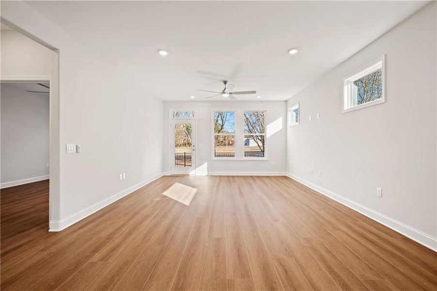 Spacious, unfurnished interior of a new home in , Cartersville (Image 16).