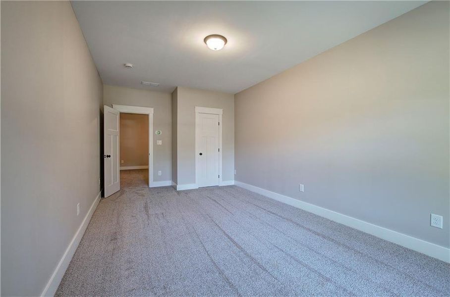 Spacious, unfurnished interior of a new home in , Cartersville (Image 37).