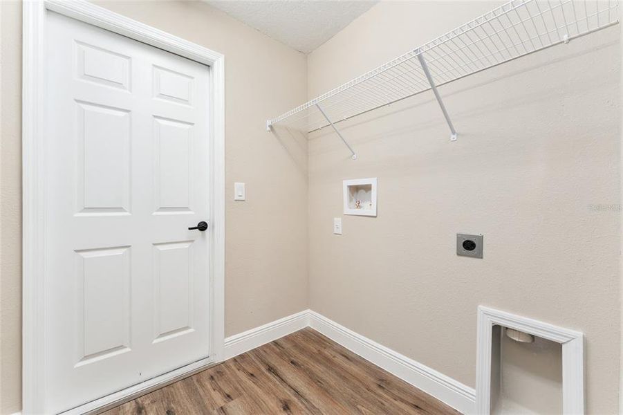 Spacious, unfurnished interior of a new home in , Ocala (Image 14).