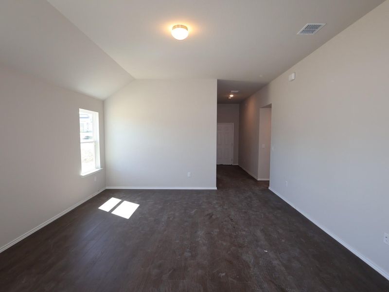 Spacious, unfurnished interior of a new home in Cascades at Onion Creek, Austin (Image 6).