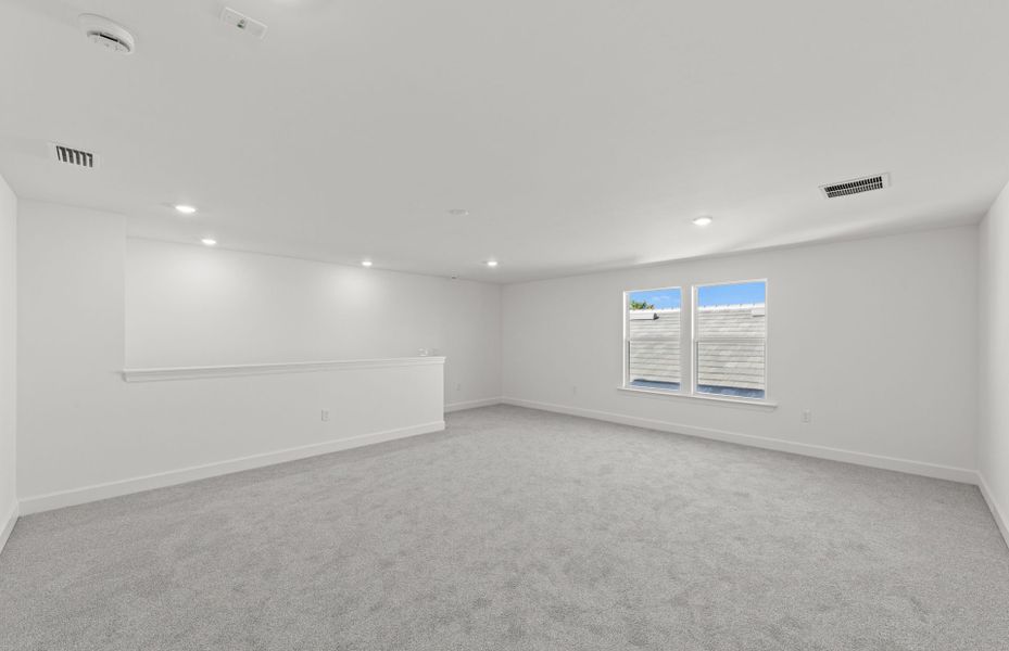 Spacious, unfurnished interior of a new home in TerraWalk at Babcock Ranch, Alva (Image 15). Spacious, unfurnished interior of a new home in TerraWalk at Babcock Ranch, Alva (Image 15).