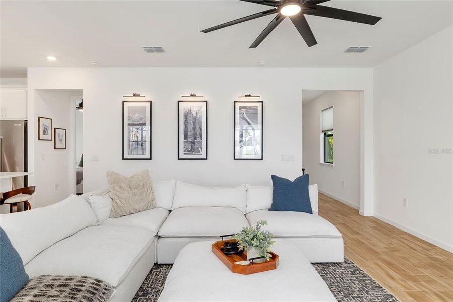 Furnished interior view inside a new home in , Bradenton (Image 47).