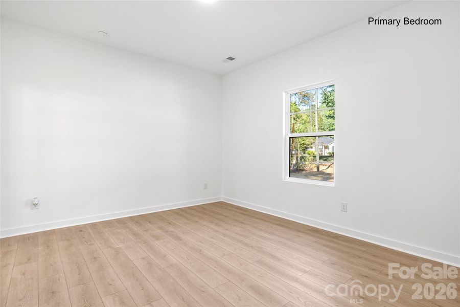 Spacious, unfurnished interior of a new home in , Lancaster (Image 28).