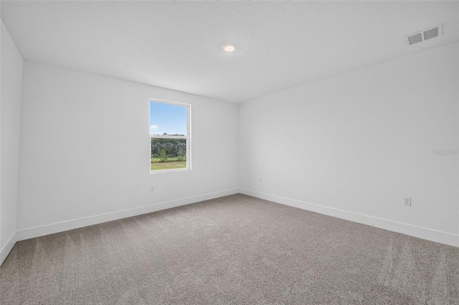Spacious, unfurnished interior of a new home in Trailside, Mount Dora (Image 21).